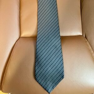 Elegant Striped Black and Gray Men's Tie